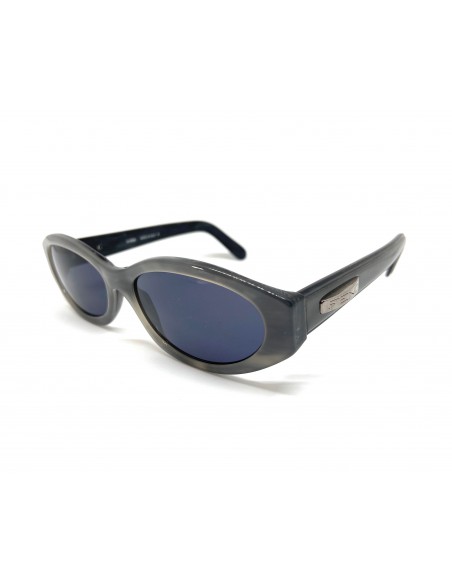 Vista desde la diagonal izquierda de las gafas de sol vintage: Fendi SL 7600 T08.