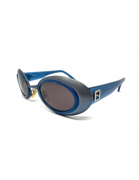 Vista desde la diagonal izquierda de las gafas de sol Vintage Fendi: SL 7112 Q62.