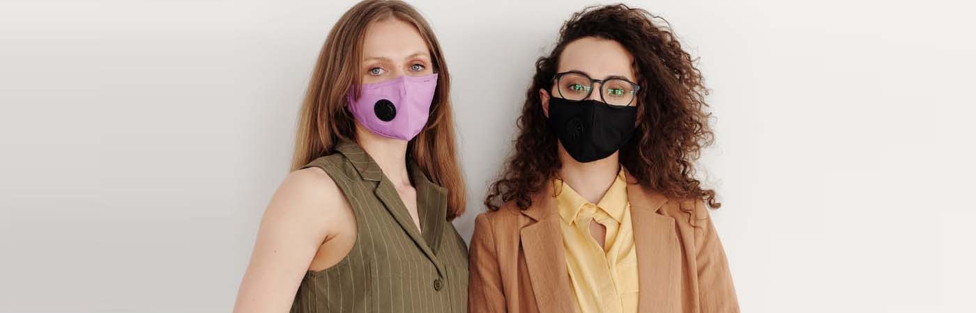 Aprende cómo evitar que se empañen las gafas con la mascarilla a través de estos trucos